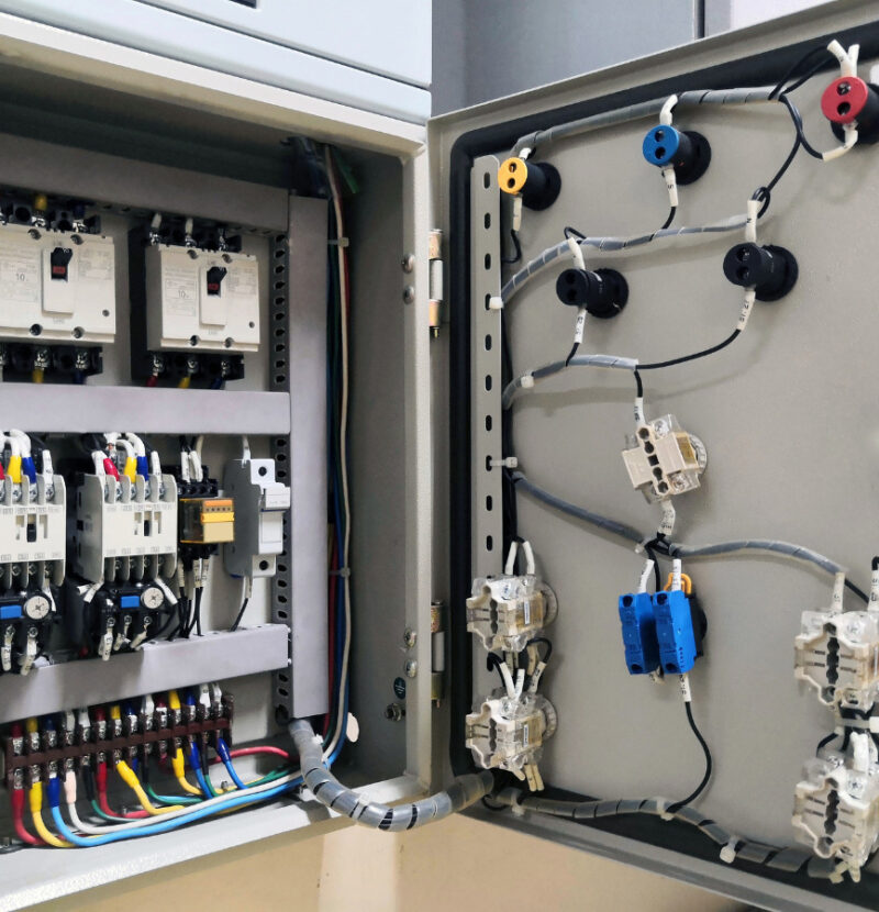 ELECTRÓNICA Y ELECTROMECÁNICA